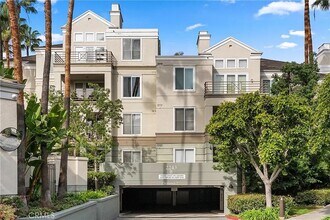 2243 Martin in Irvine, CA - Building Photo - Building Photo