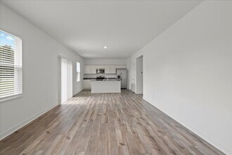 11833 Vale St in Indianapolis, IN - Building Photo - Building Photo