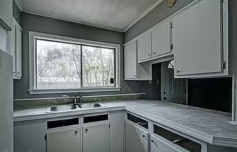 173 Grover Cleveland Cir in Jackson, MS - Building Photo - Building Photo