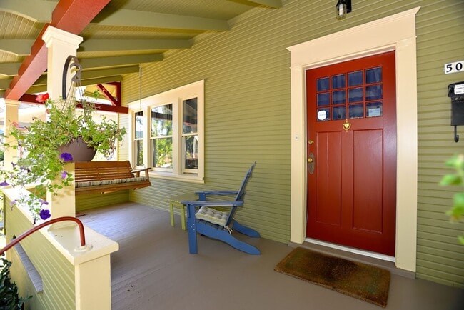 5035 NE 12th Ave in Portland, OR - Building Photo - Building Photo