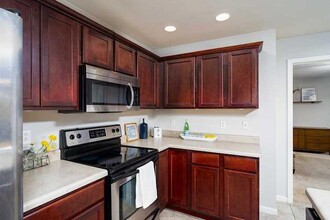 5300 Silver Mill Dr in Columbia, MO - Building Photo - Building Photo