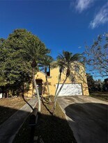 27347 SW 117th Pl in Homestead, FL - Building Photo