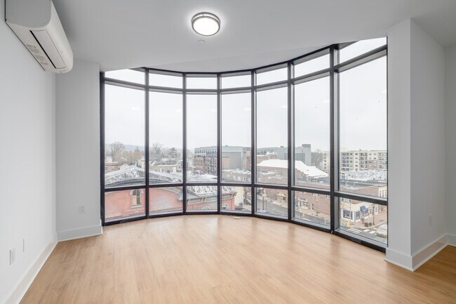 Meridia Bound Brook 300 in Bound Brook, NJ - Building Photo - Interior Photo