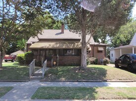 617 Surry St in Portsmouth, VA - Building Photo