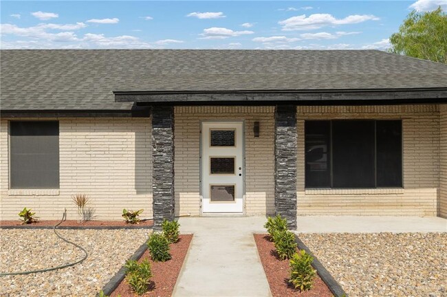 200 W First St in Mission, TX - Building Photo - Building Photo