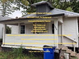 1852 N Gulick Ave in Decatur, IL - Building Photo