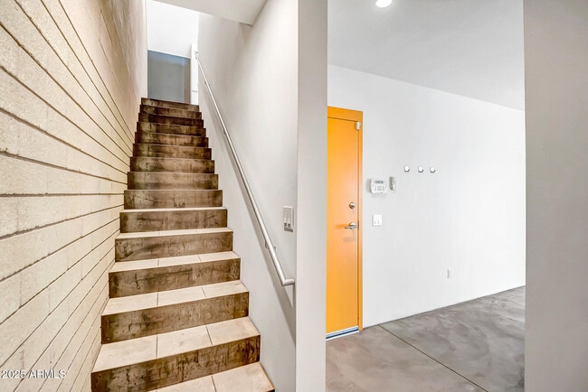 property at 1145 E Whitton Ave