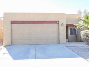 5439 W Mosquito Dr in Tucson, AZ - Building Photo - Building Photo