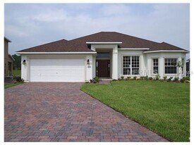 2668 Patrician Cir in Kissimmee, FL - Building Photo