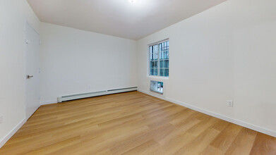 2181 Belmont Ave in Bronx, NY - Building Photo - Interior Photo