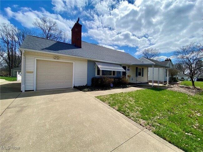 2510 Ridgedale Ave NW in Canton, OH - Building Photo - Building Photo