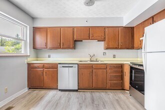 1822 W Schantz Ave in Dayton, OH - Building Photo - Building Photo