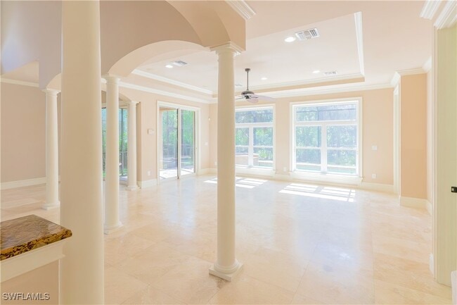 property at 2915 Coco Lakes Dr