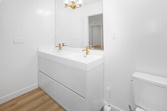 951 N Curson Ave in West Hollywood, CA - Building Photo - Building Photo