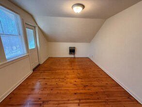 285 Sycamore Dr in Athens, GA - Building Photo - Building Photo