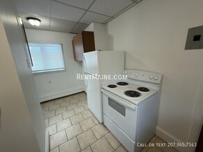 116 Elm St in Bangor, ME - Foto de edificio - Building Photo