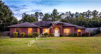 2609 Corner Creek Rd in Crestview, FL - Building Photo