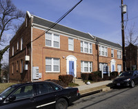 3500-3504 Ely Pl SE in Washington, DC - Foto de edificio - Building Photo