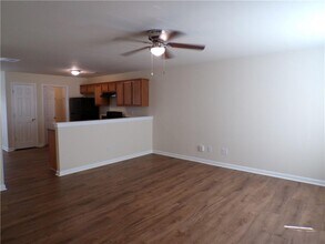 38 Middlebrook Dr in Cartersville, GA - Foto de edificio - Building Photo