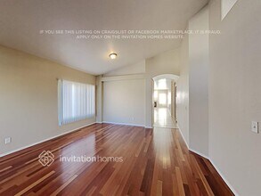 2509 N Silverado in Mesa, AZ - Foto de edificio - Building Photo