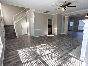 1281 El Camino Village Dr in Webster, TX - Building Photo - Building Photo