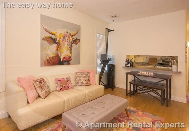 56 Market St, Unit #1 in Cambridge, MA - Building Photo - Building Photo