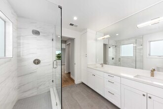 30 Hermosa Ave in Millbrae, CA - Building Photo - Building Photo