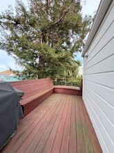 1566 Newcomb Ave in San Francisco, CA - Foto de edificio - Building Photo