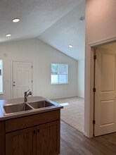 636 NE Norton Ave in Bend, OR - Building Photo - Building Photo