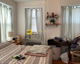 51 Grove St, Unit 7 in Chestnut Hill, MA - Building Photo - Building Photo