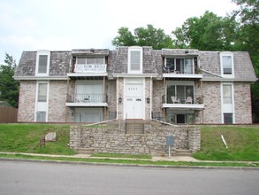 3909 Kenwood Ave in Kansas City, MO - Building Photo - Building Photo