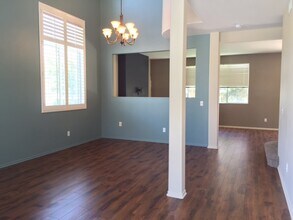 205 Venetia Way in Oceanside, CA - Building Photo - Building Photo