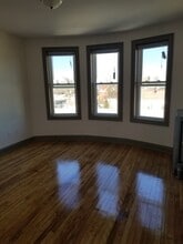 263 Central St, Unit 3R in Springfield, MA - Foto de edificio - Building Photo