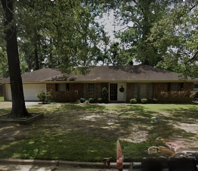 1727 Tanglewood Ct