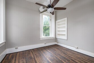 811 Westover Dr, Unit 4 in Staunton, VA - Building Photo - Building Photo