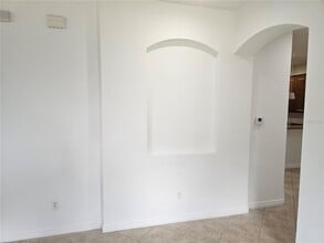 1040 Crestwood Commons Ave in Ocoee, FL - Building Photo - Building Photo