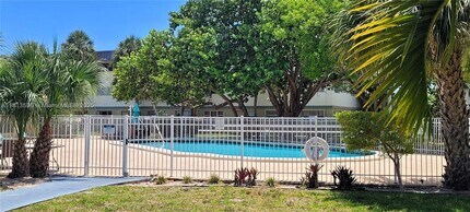 270 Layne Blvd in Hallandale Beach, FL - Building Photo - Building Photo