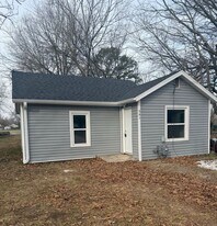 341 N Warren Ave in Springfield, MO - Building Photo