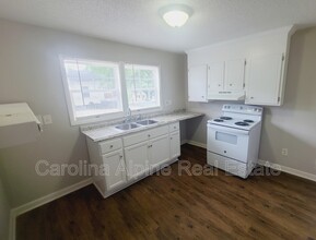 413 Scruggs St in Gastonia, NC - Building Photo - Building Photo