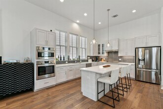 4501 Night Owl Ln in Austin, TX - Building Photo - Building Photo