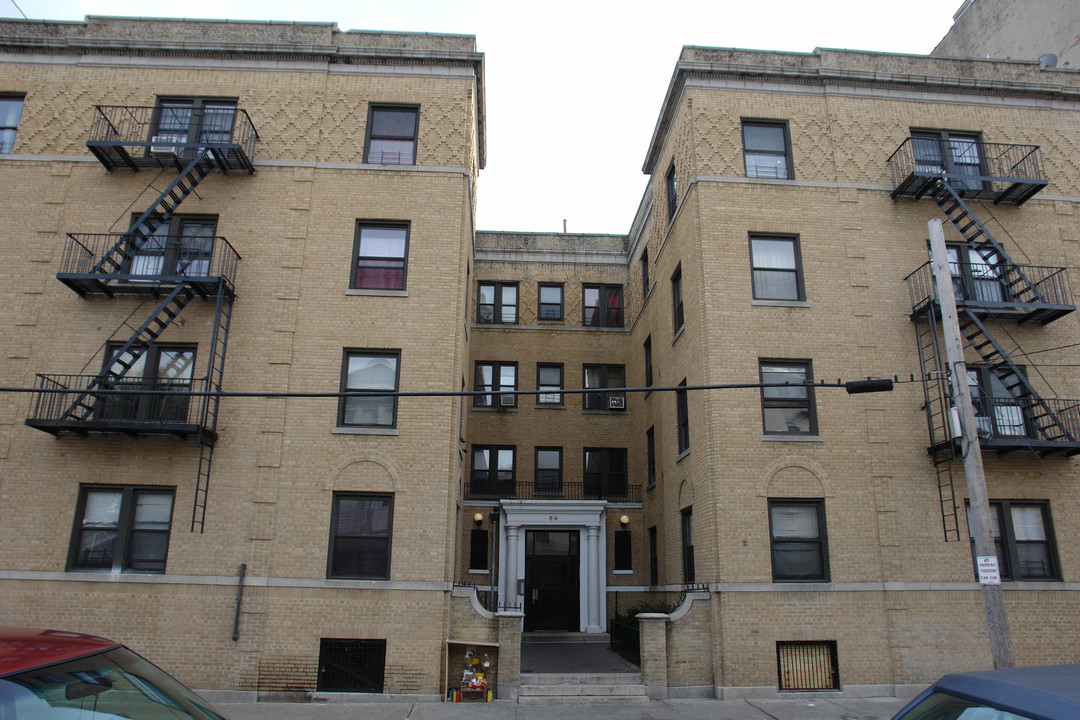 84-86 Hamilton Ave in Yonkers, NY - Building Photo