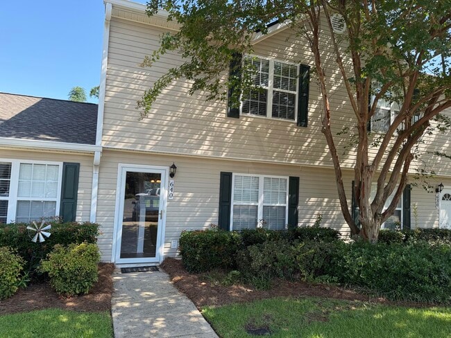 property at 640 Date Palm Cir