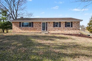 24981 State Line Rd in Lawrenceburg, IN - Building Photo