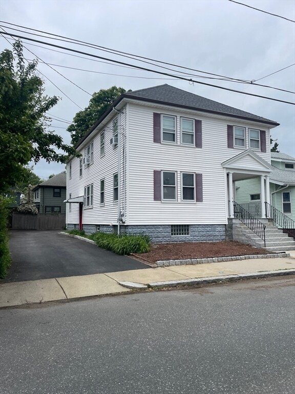 21 Sunnyside Ave in Winthrop, MA - Building Photo - Building Photo