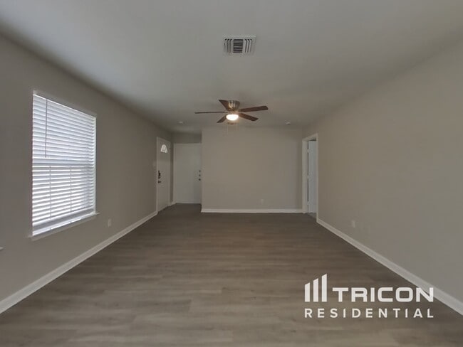 9722 Spruce Ridge Dr in Converse, TX - Building Photo - Building Photo