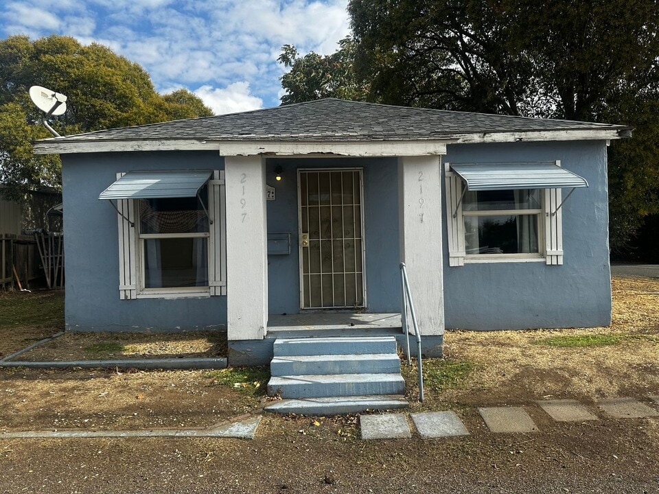 2197 Fair St in Chico, CA - Building Photo