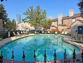 1201 McDuffie St in Houston, TX - Building Photo - Building Photo