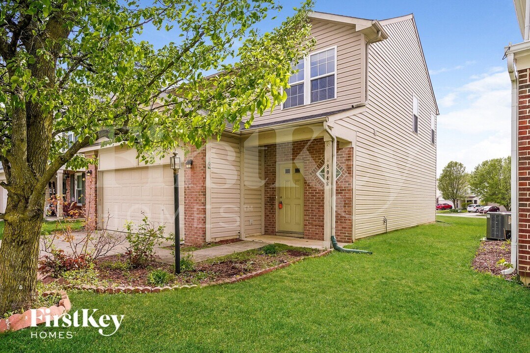 8048 Maple Stream Blvd in Indianapolis, IN - Building Photo