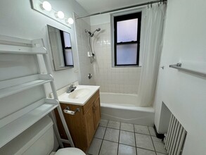 1404 Commonwealth Ave, Unit #12 in Boston, MA - Building Photo - Building Photo