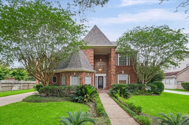 property at 3622 Springhill Ln